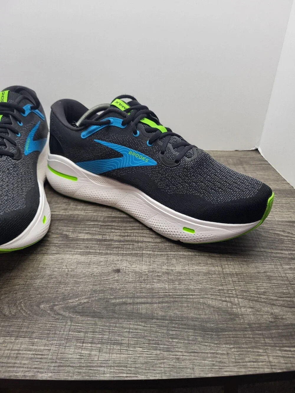 Brooks Ghost Max Running Shoes Men’s Size 11.5 2E Black Blue Green 1104062E060